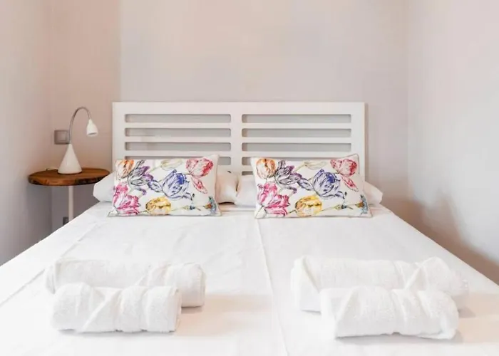 Cozy Modern With Balconies - Sol - Gran Via